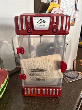 Popcorn Maker in Red - Retro-Style Home Popper